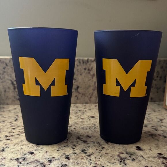 Set of 2 Michigan Glasses - Picture 1 of 8